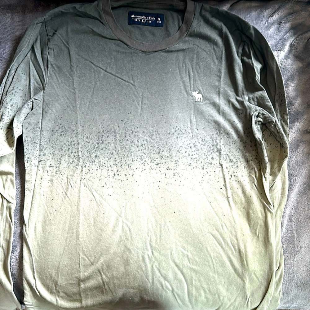 Long sleeve green ombré Abercrombie T-Shirt